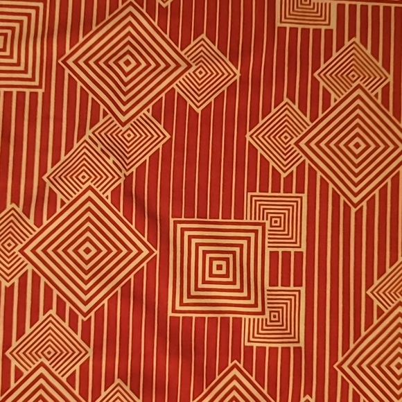 NWT LulaRoe Size S Randy Shirt - Picture 2 of 5